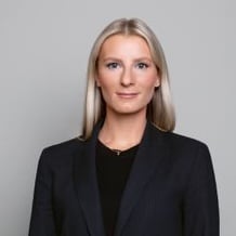 Evelina_sRGB_Web_4x5_-832-1-1